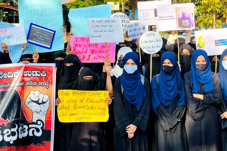 Pengadilan India Perkuat Larangan Hijab di Sekolah Karnataka