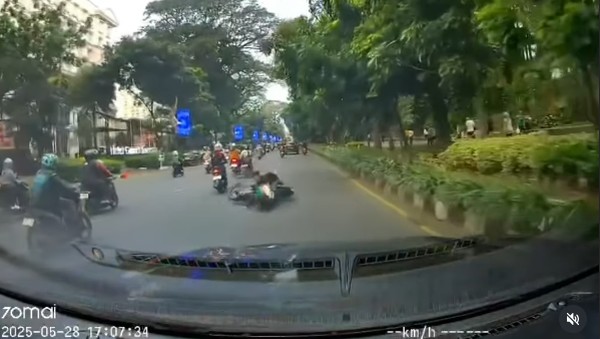 Kasus Heboh Pemotor Ngebut Lawan Arah di Bogor, Berujung Terlindas Fortuner