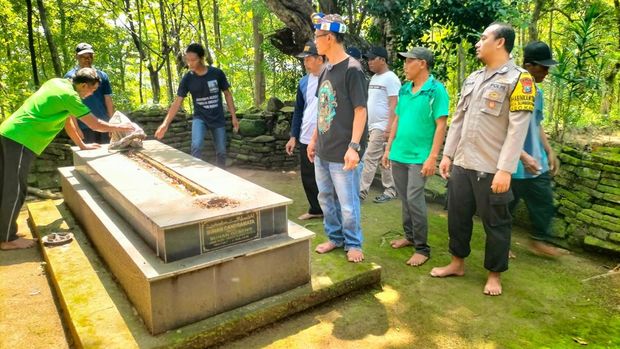 Siasat Keji Calon Pengantin Jombang Habisi Sahabat di Makam Keramat