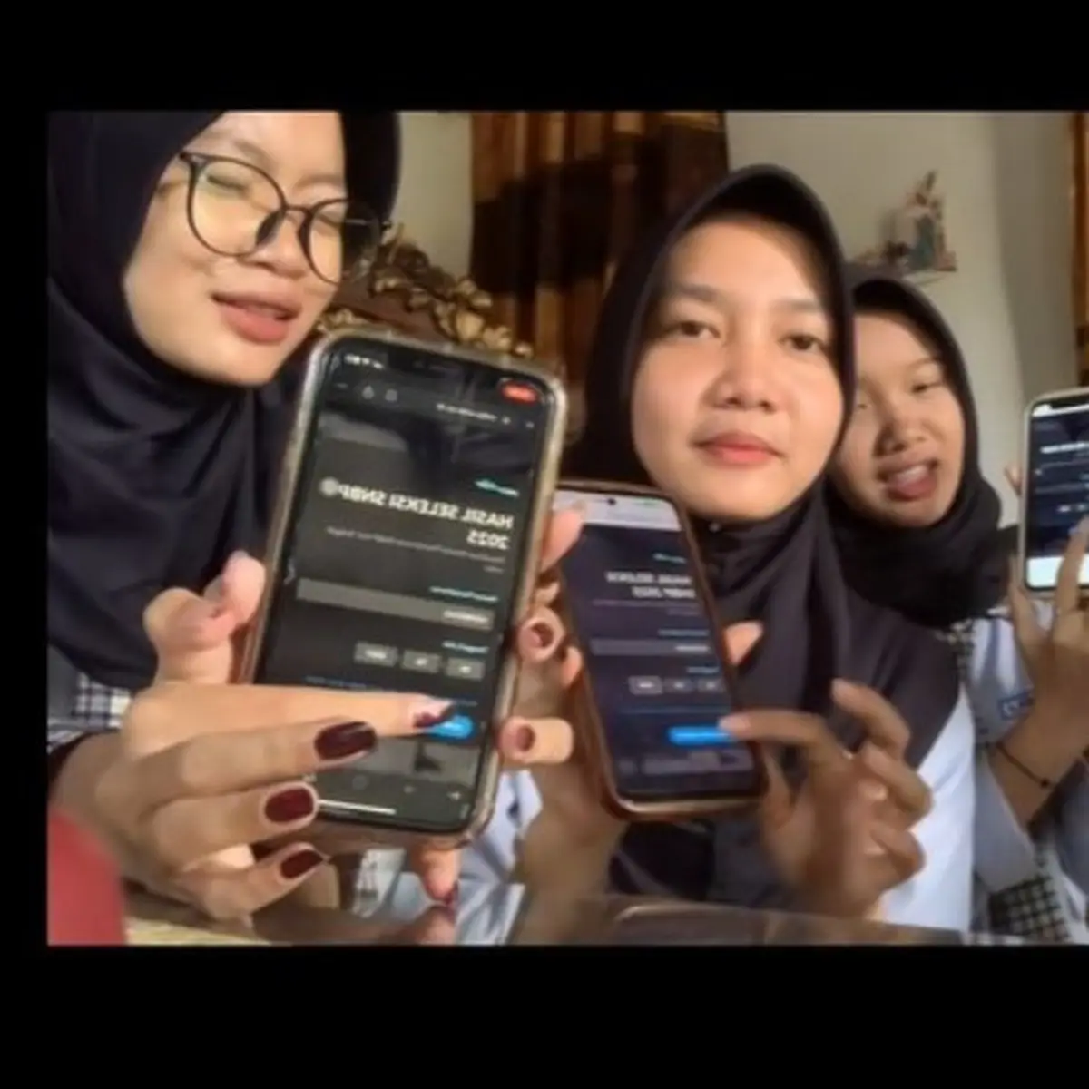 Dua Siswi Lolos SNBP 2025 tapi Terkendala Biaya