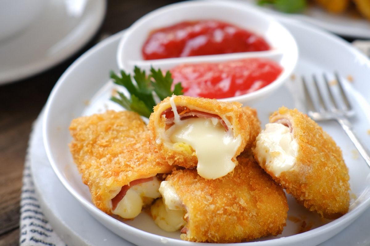 9 Makanan Viral 2022 Termasuk Risol Mayones yang Populer