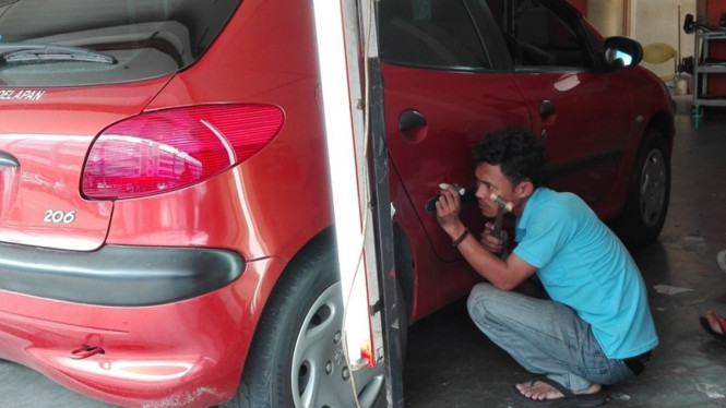 Ciri Mobil Pernah Diperbaiki Ketok Magic yang Perlu Diketahui