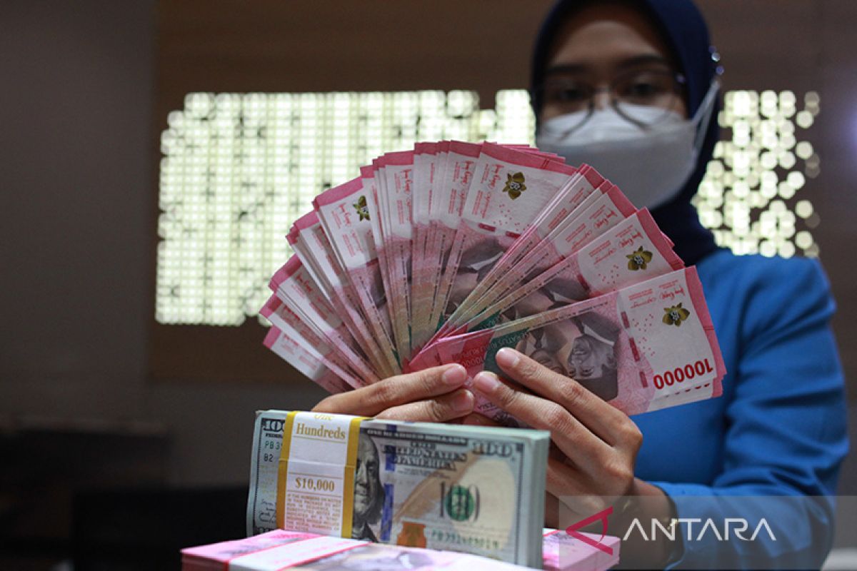Pengaruh Tahan Suku Bunga Acuan terhadap Penguatan Rupiah