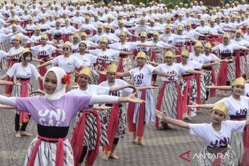 Tari Jaipong Kolosal Meriahkan Perayaan Hari Sumpah Pemuda di Ciamis